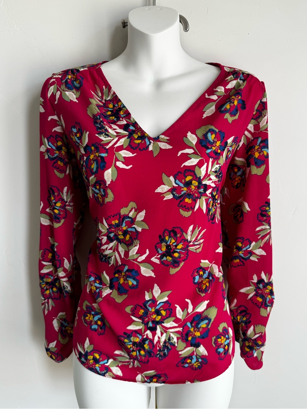Floral V-Neck Blouse in Fuchsia
